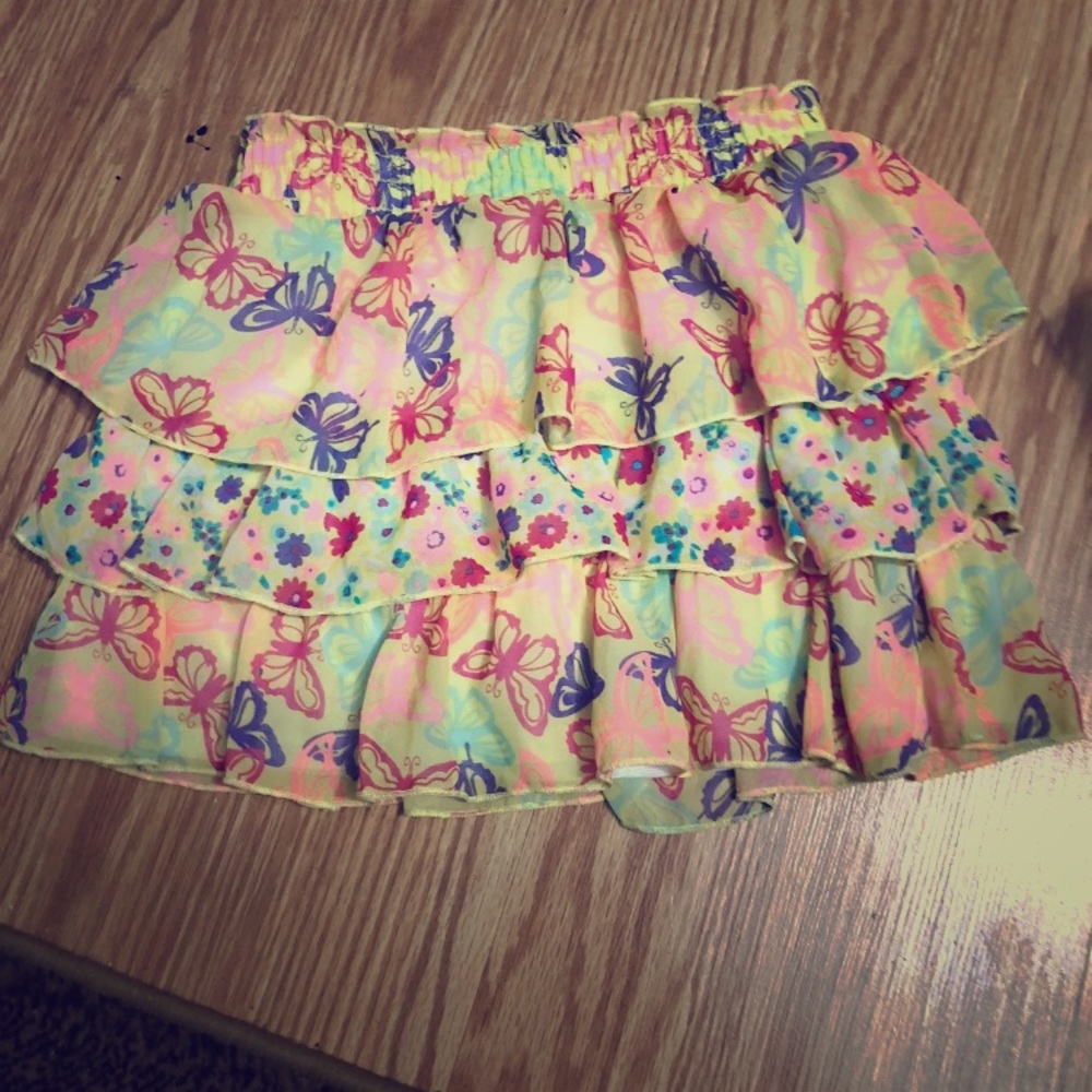 Ruffle skirt